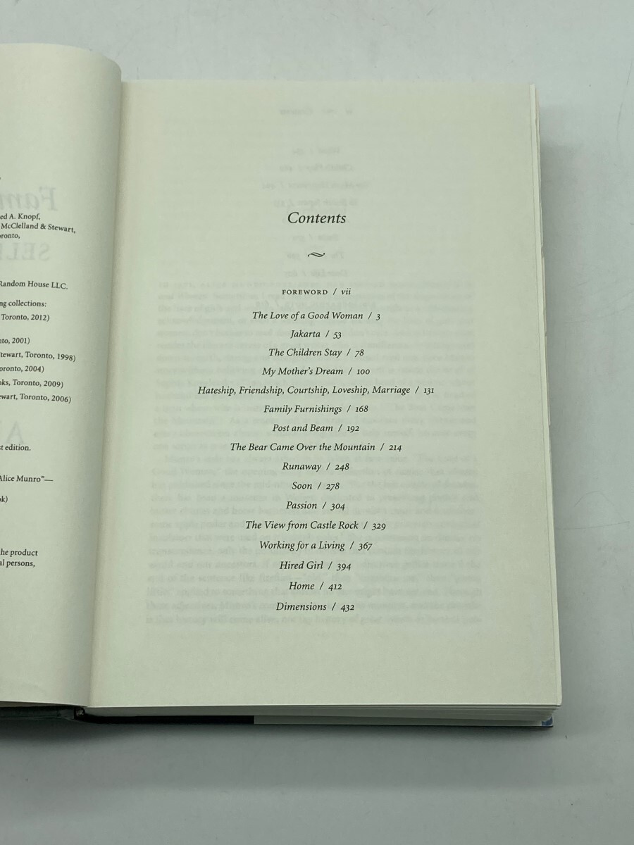 Family Furnishings Selected Stories, 1995-2014