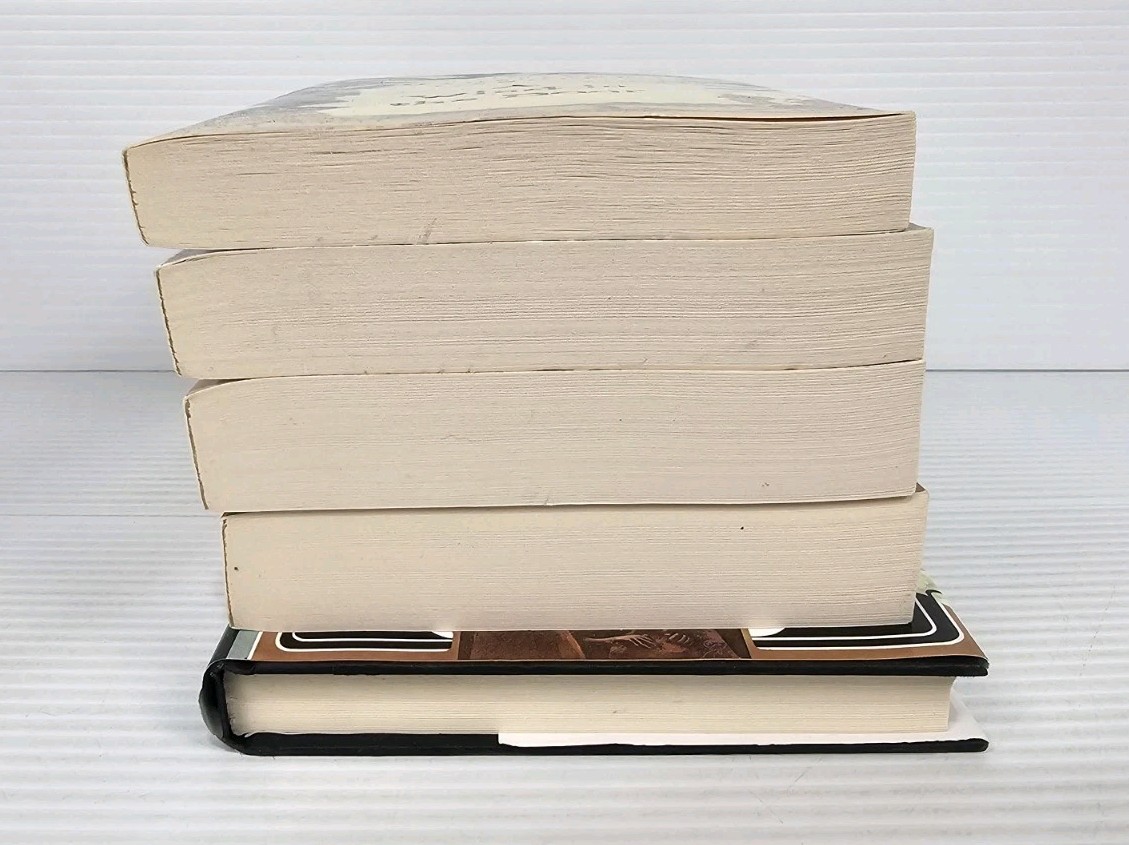 Madeleine L’Engle Book Set Wrinkle In Time, Swiftly Tilting Planet, Many Waters+