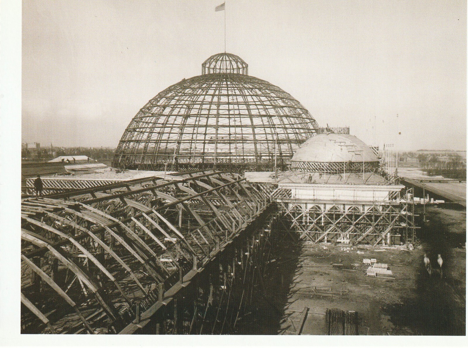 The White City: Chicago’s World’s Columbian Exposition 1893, Book of 30 Postcard