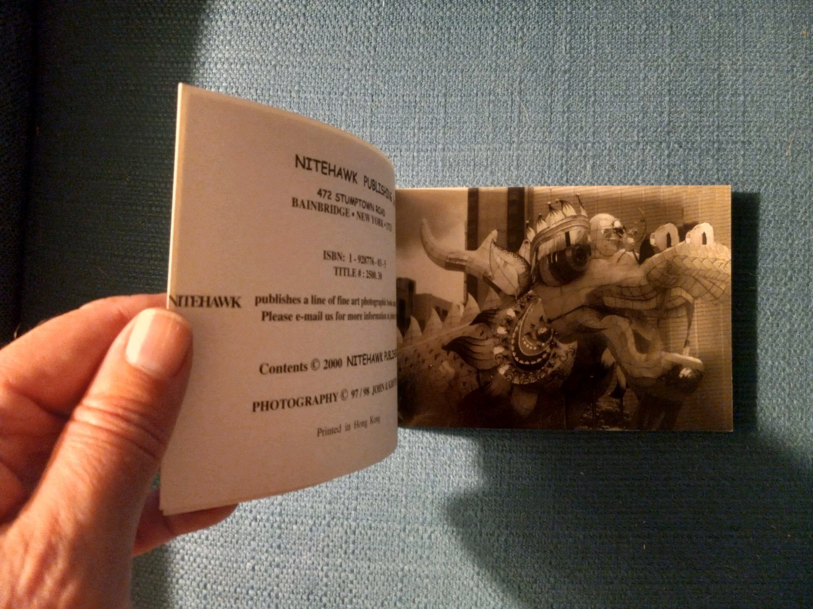 DRAGONS OF HONG KONG A Book Of 30 Postcards By Nitehawk Publishing From 2000