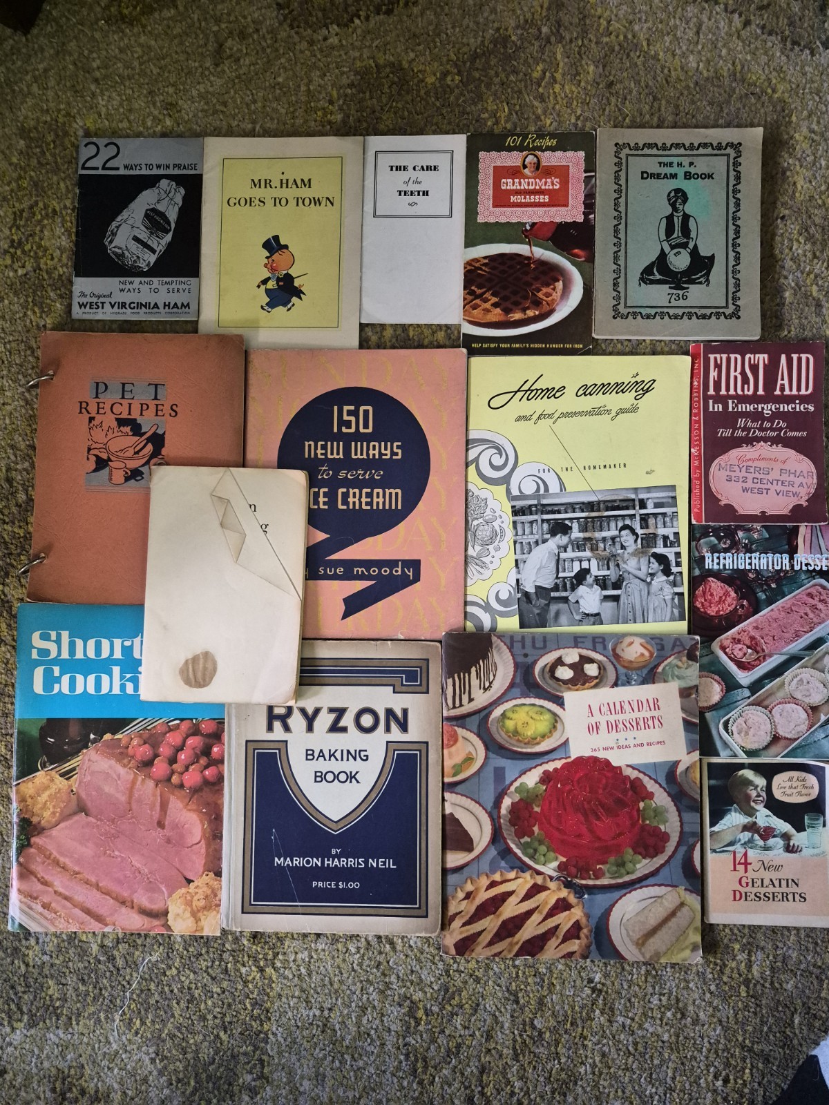 Lot Of 88 Vintage Cooking 1920s Up Pamphlet Booklet Advertising Recipes Paper