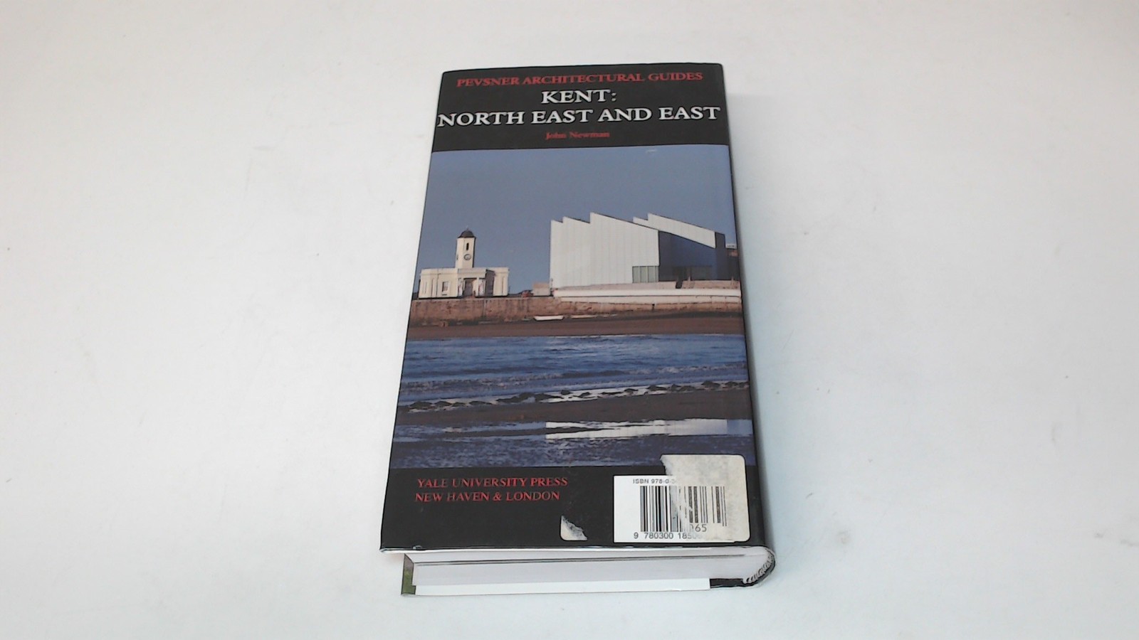 Kent: North-East and East, John Newman, Yale University Press, 20