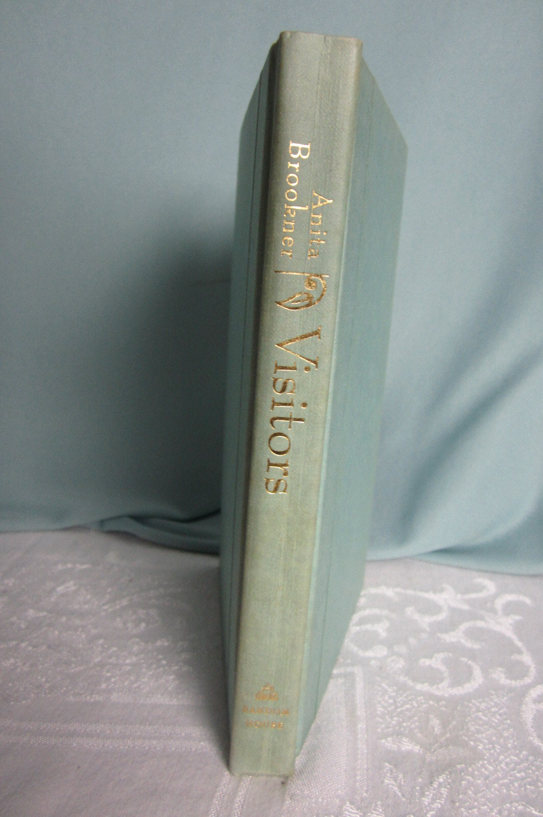 Visitors a Novel by Anita Brockner First US Edition 242 pages 1997