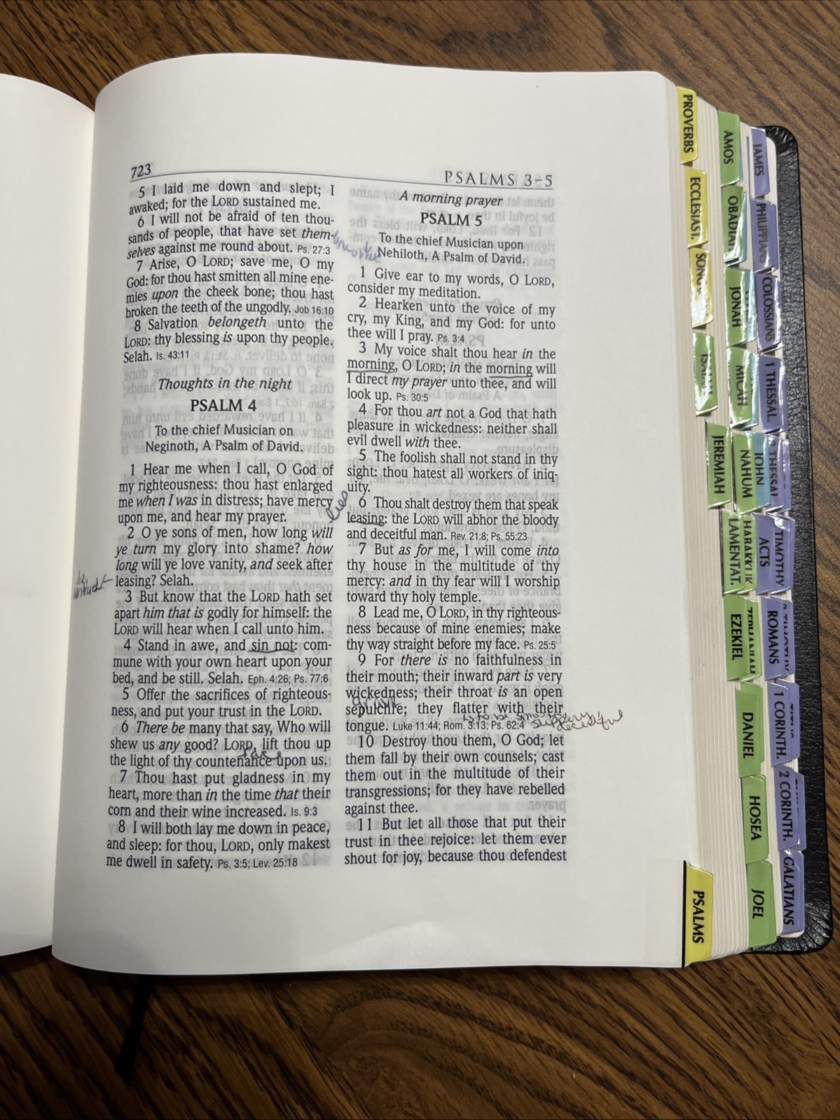 Holy Bible : King James Version Black Bonded Leather, Wide Margin by Hendrickson