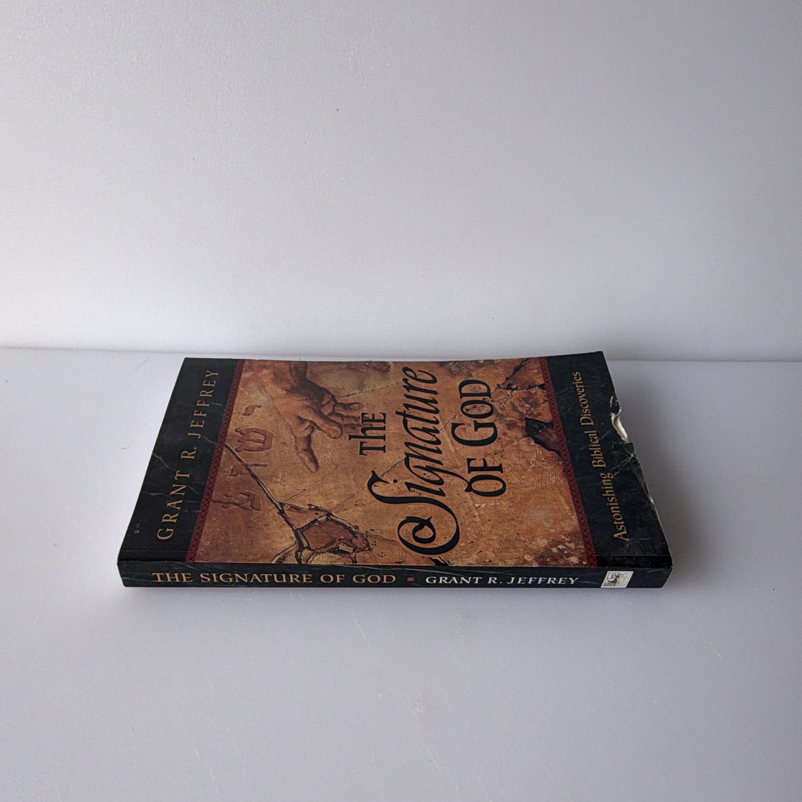 Grant R. Jeffrey The Signature of God Paperback Biblical Studies