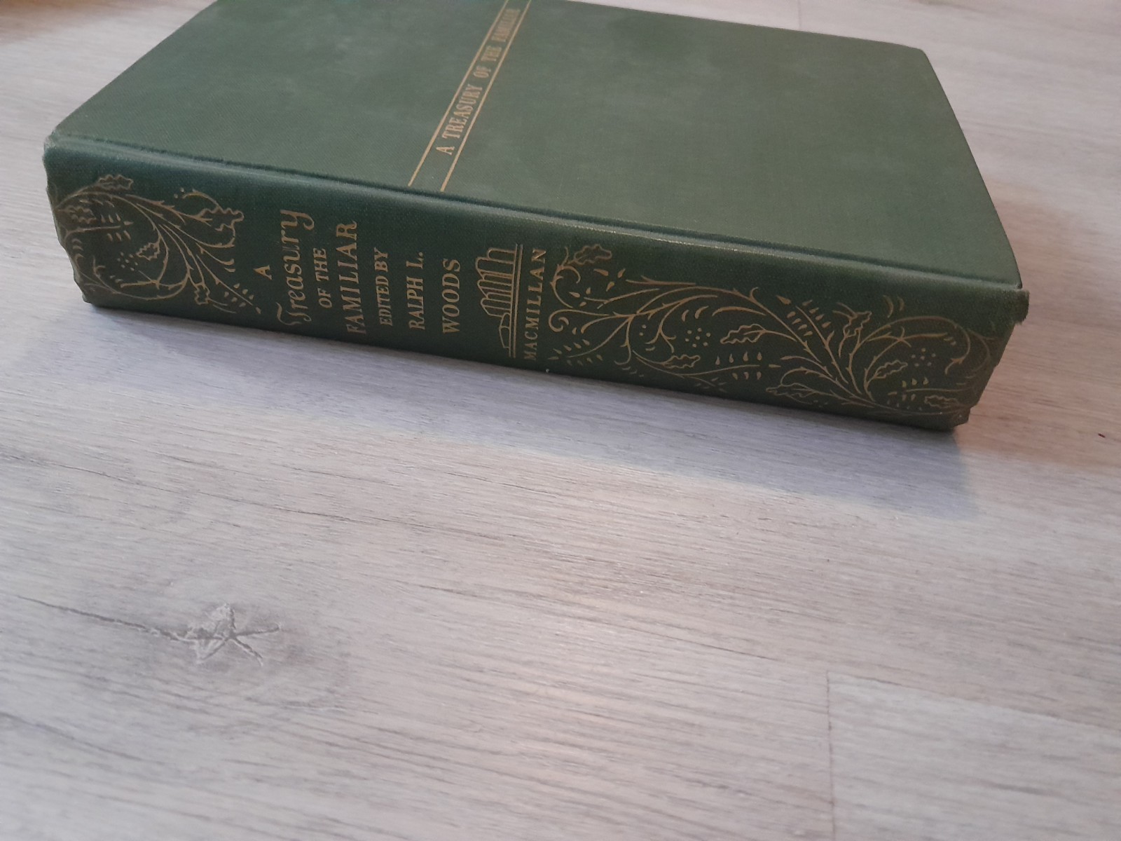1946 MacMillan Company A Treasury of the Familiar Ralph L. Woods Hardcover