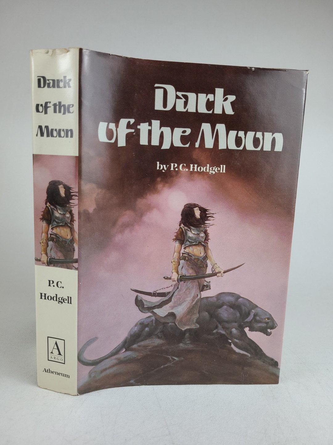 *SIGNED* Dark of the Moon P.C. Hodgell Atheneum HCDJ BCE 1985 Sci-fi