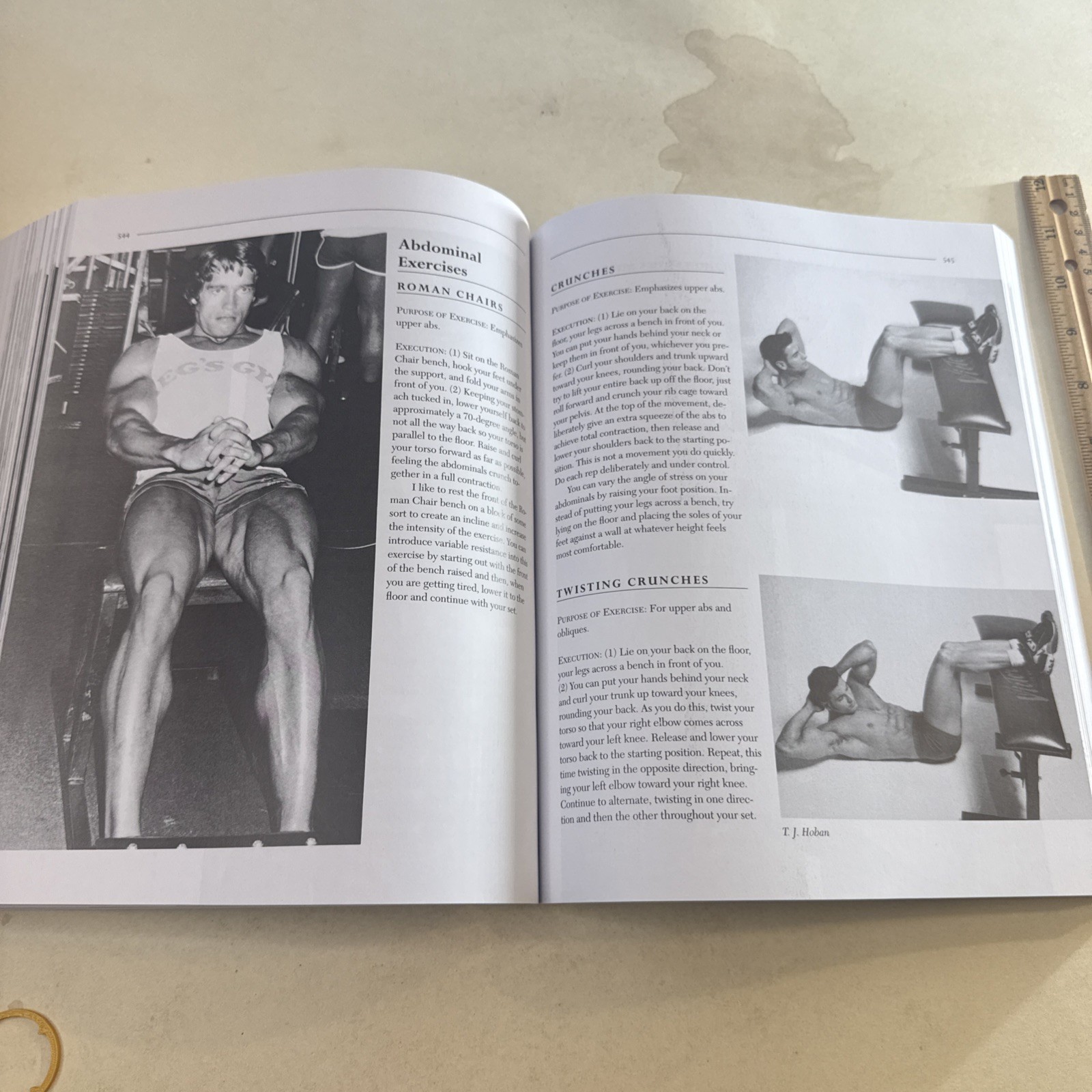 Encyclopedia Modern Bodybuilding Arnold Schwarzenegger weight lifting vintage