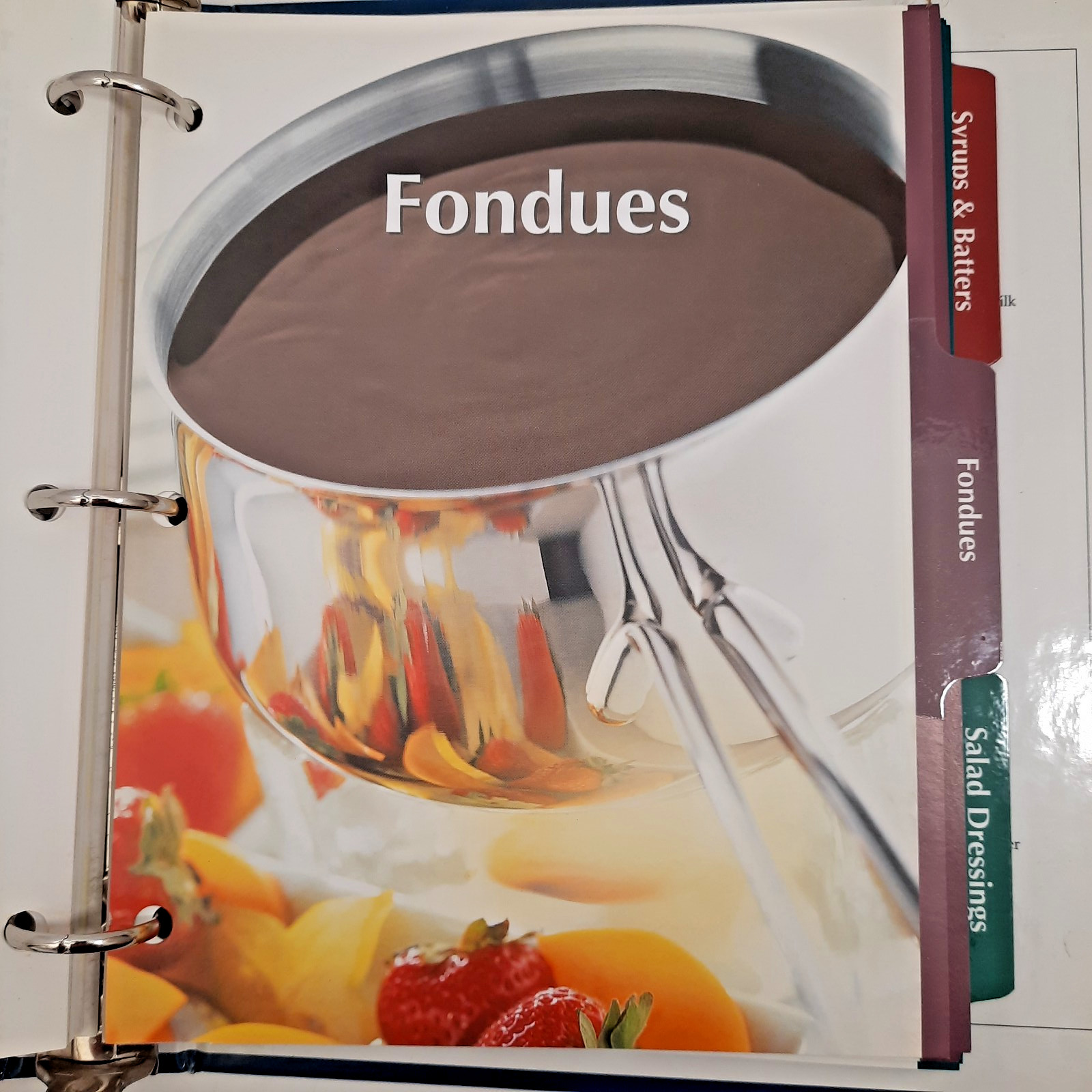 Vita Mix Whole Food Recipes For Better Living Binder Cookbook 260 page Very Good