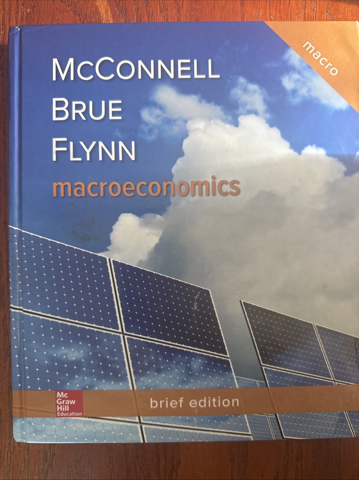 Macroeconomics : Brief Edition by Sean Masaki Flynn, Campbell R. McConnell…