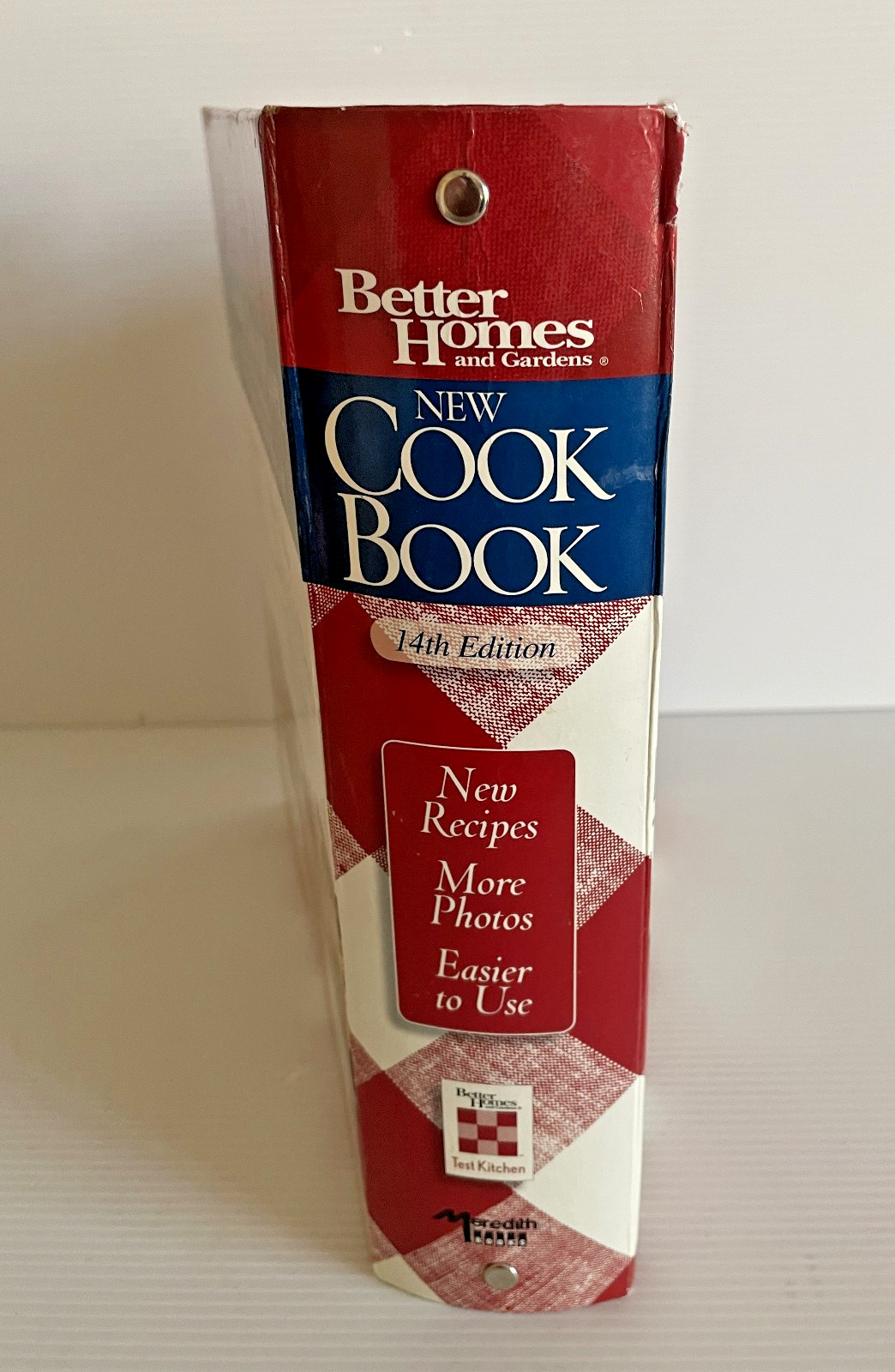 Better Homes and Gardens New Cookbook 14th Edition 5 Ring Binder 656 Pages 2006
