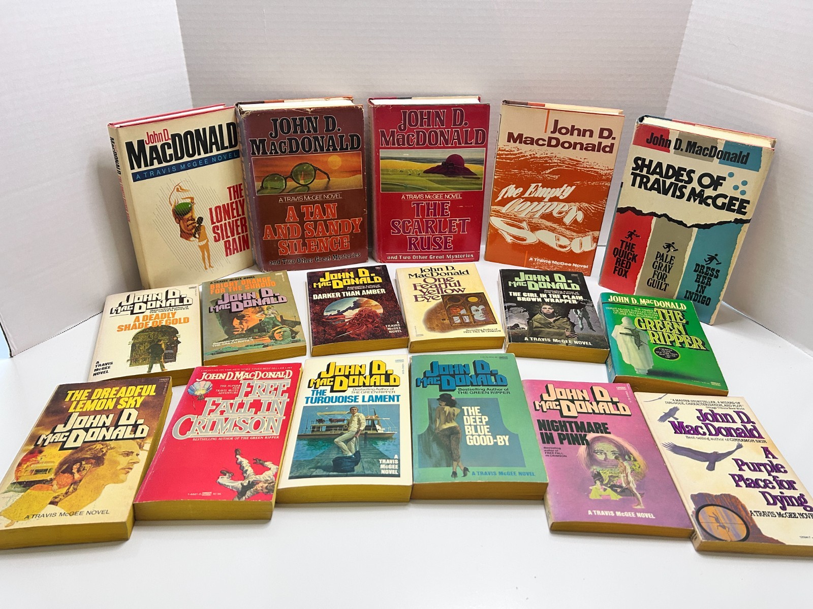 John D. MacDonald Vtg Lot Travis McGee Books 20 Volumes Hardcover & Paperback
