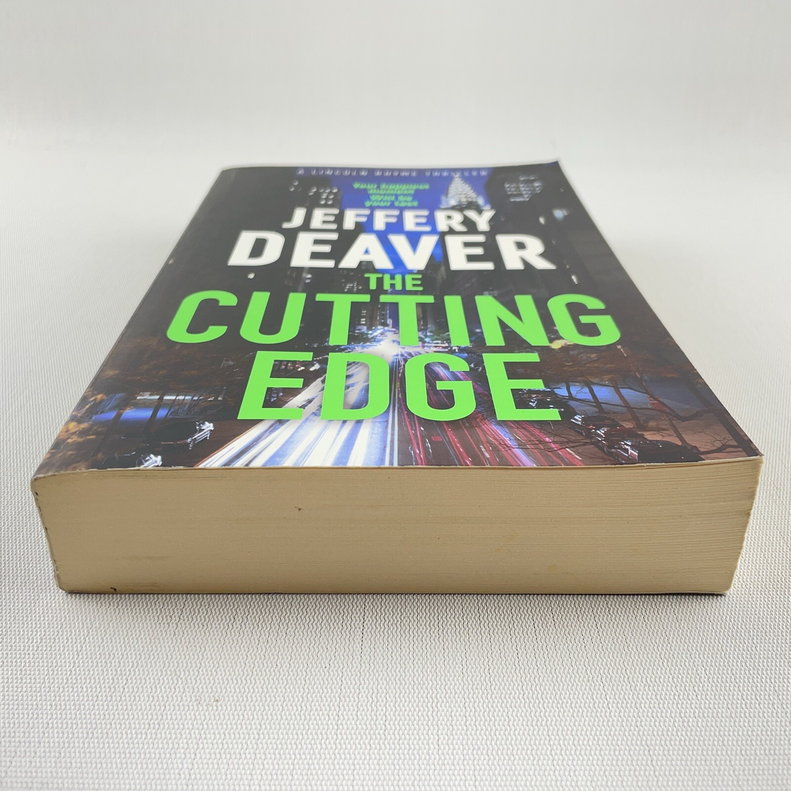 The Cutting Edge Jeffery Deaver Lincoln Rhyme Book 14 Thriller Mystery