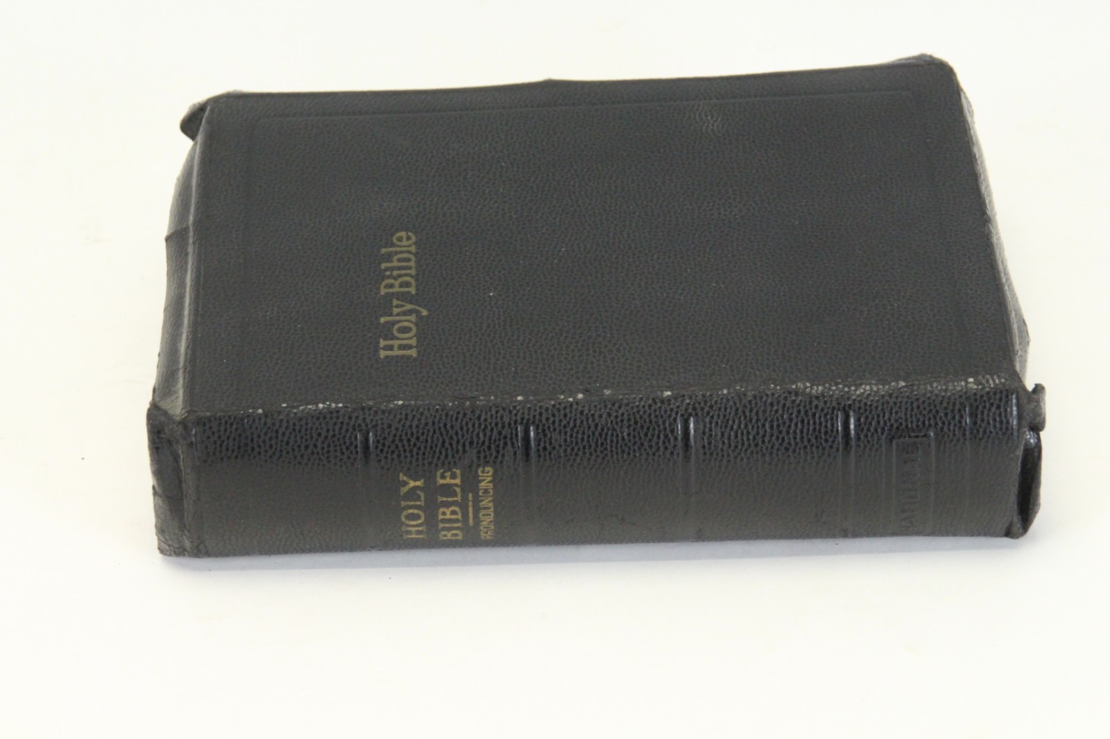 Vintage Holy Bible Self-Pronouncing KJV National Bible Press 119 Leather