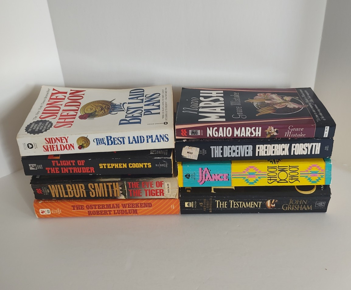 Mixed Authors Lot/8 Paperback Crime Drama Thriller Action Novels