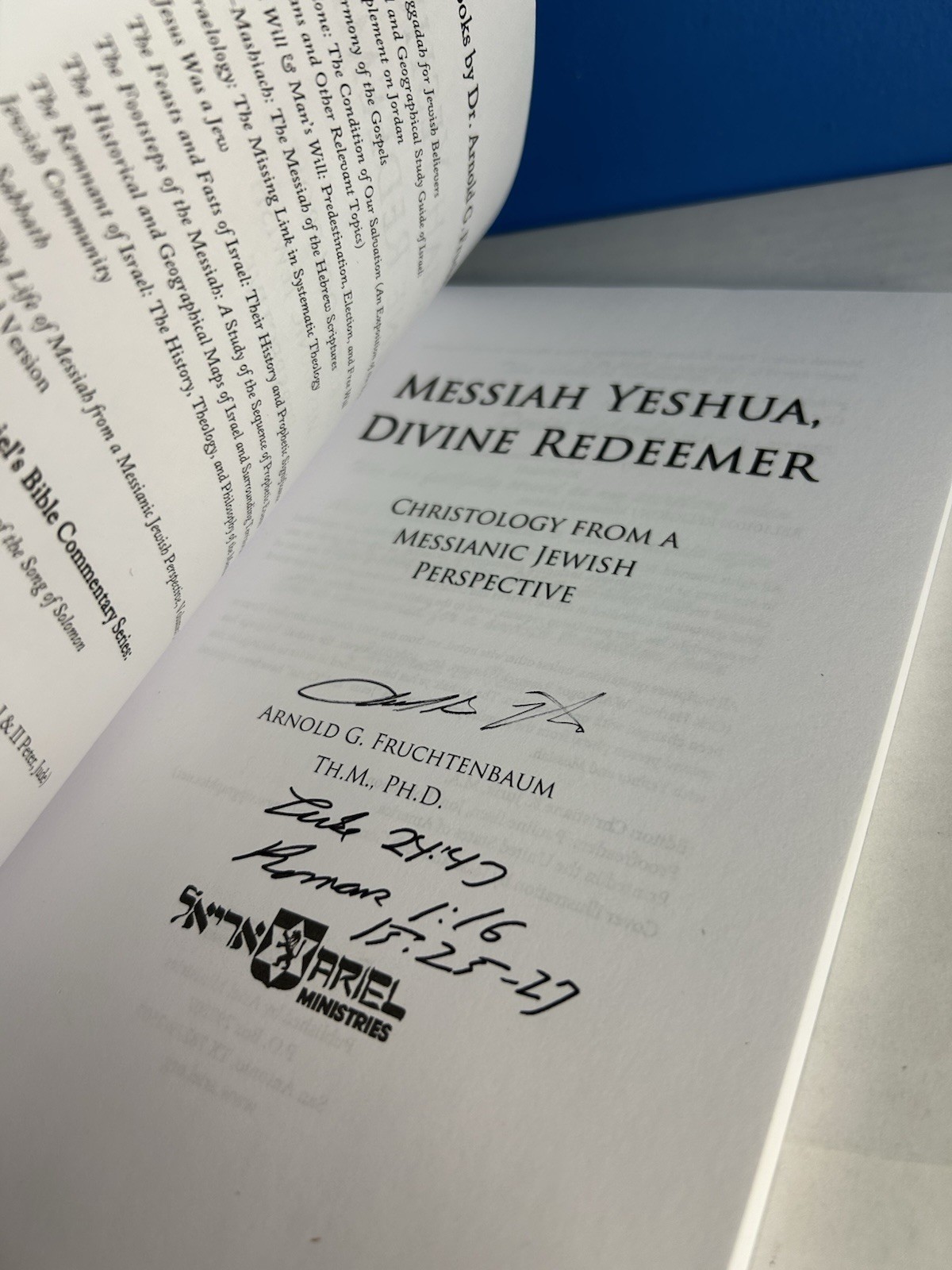 AUTOGRAPHED Messiah Yeshua, Divine Redeemer SIGNED by Arnold G Fruchtenbaum