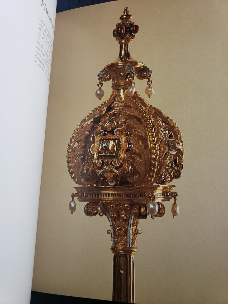 Sweden: A Royal Treasury 1550-1700 by Michael Conforti & Guy Walton (1988, SC)