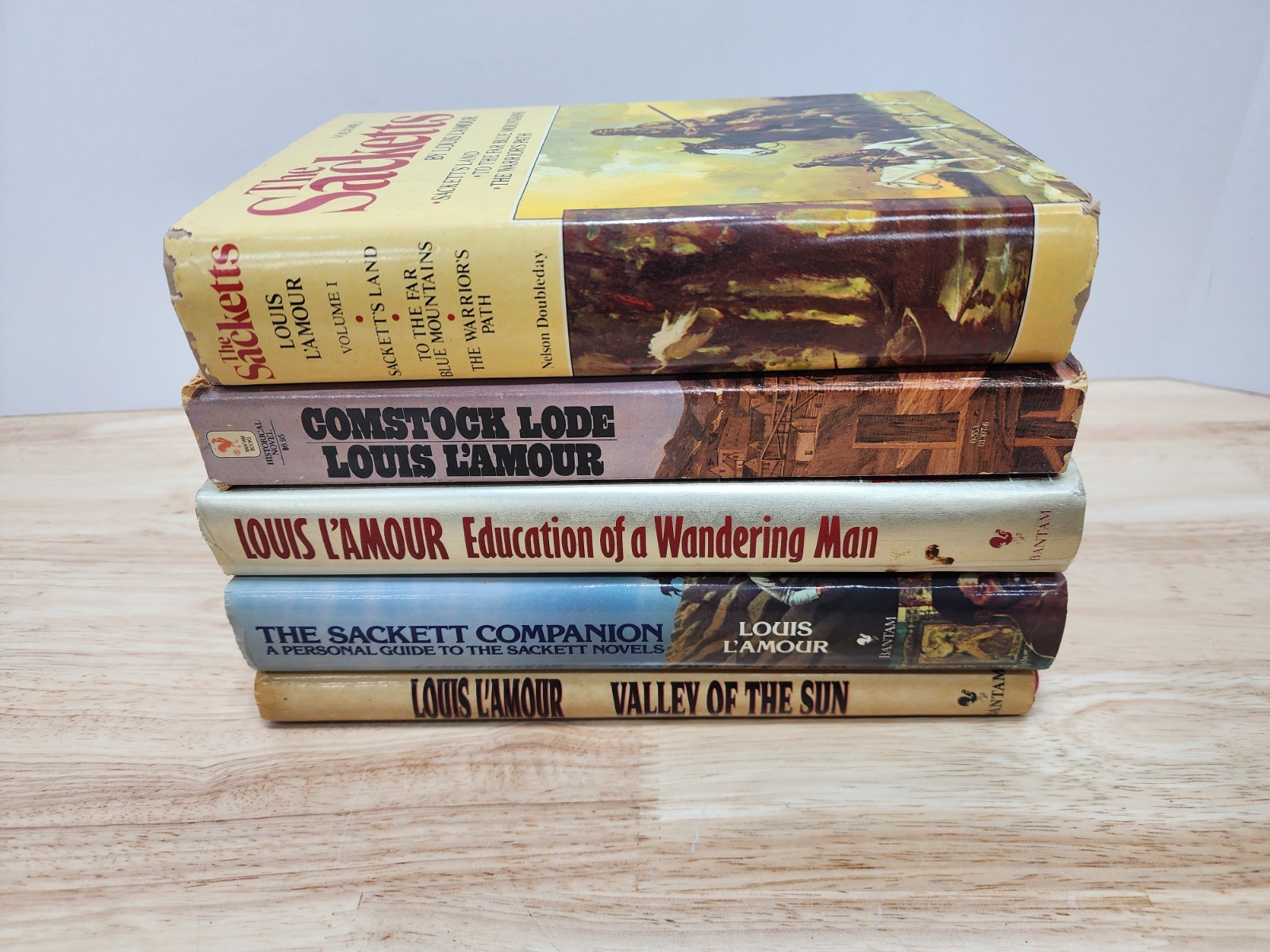 Vtg Lot of 5 Assorted Louis L’Amour Western Books Bantam Sackett