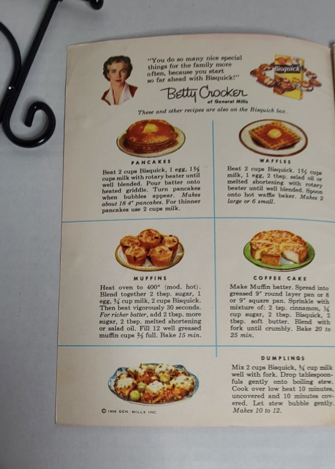 Betty Crocker’s Bisquick Cook Book 157 Recipes and Ideas Vintage 1956-26 pages