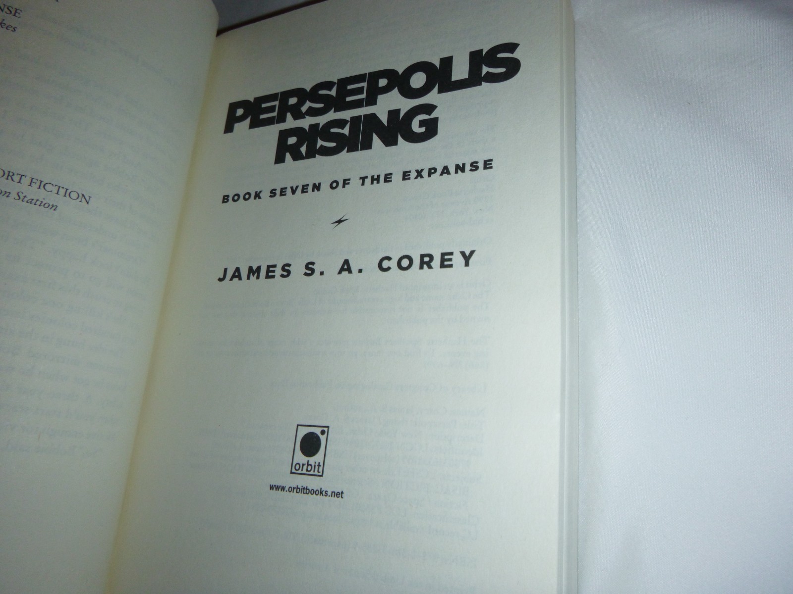 Persepolis Rising (Expanse #7) by James S. A. Corey (2018, Trade Paperback)