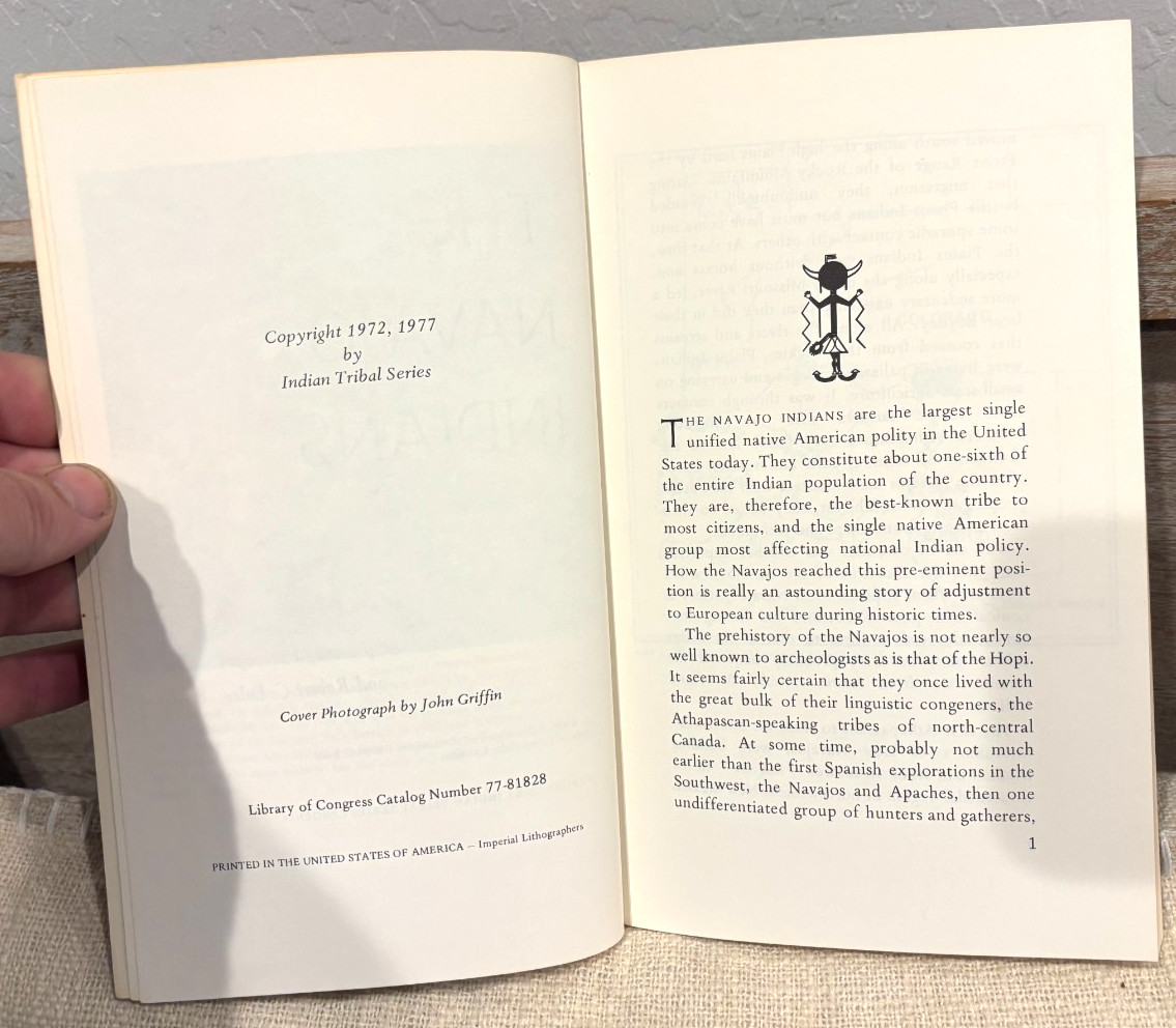 Rare! Vintage Navajo Indians Paperback Book! Indian Tribal Series 1977 124 Pages