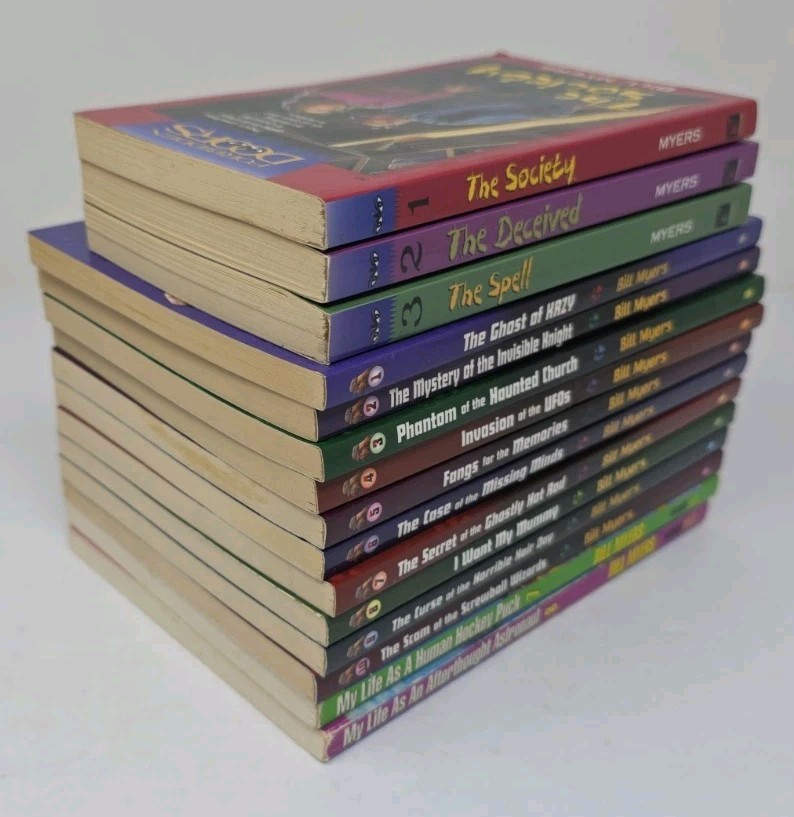 Lot of 15 Bill Myers Books BLOODHOUNDS, INC. 1-10, My Life As… Forbidden Doors