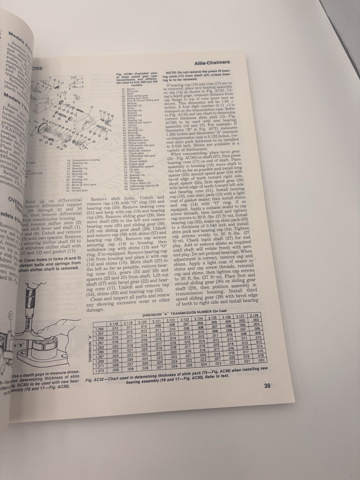 COMPACT TRACTOR SERVICE MANUAL TECHNICAL PUBLICATIONS BOOK VTG RARE