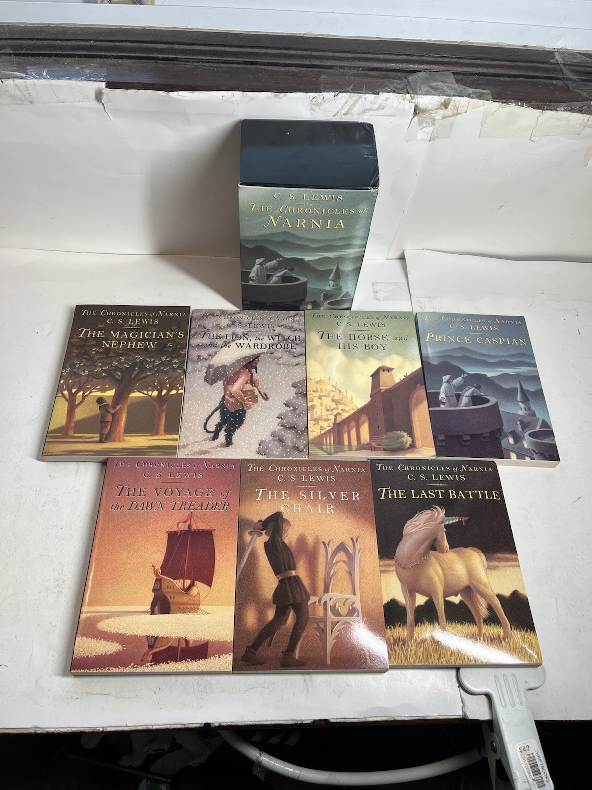 The Chronicles of Narnia – C.S. Lewis – 7 Book Paperback Set, 1994 Complete