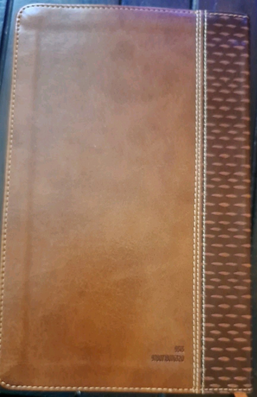 NKJV, American Woman’s Bible, Leathersoft, Brown, 2016 – LIKE NEW