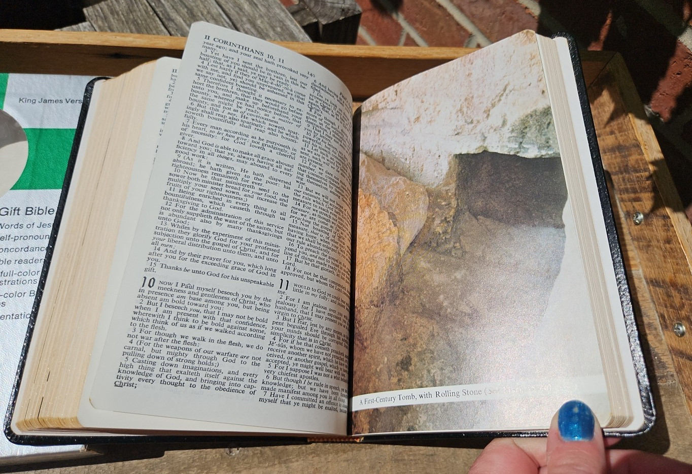 RARE Boxed KJV World Gift Bible Red Letter Black Genuine Leather World VG!