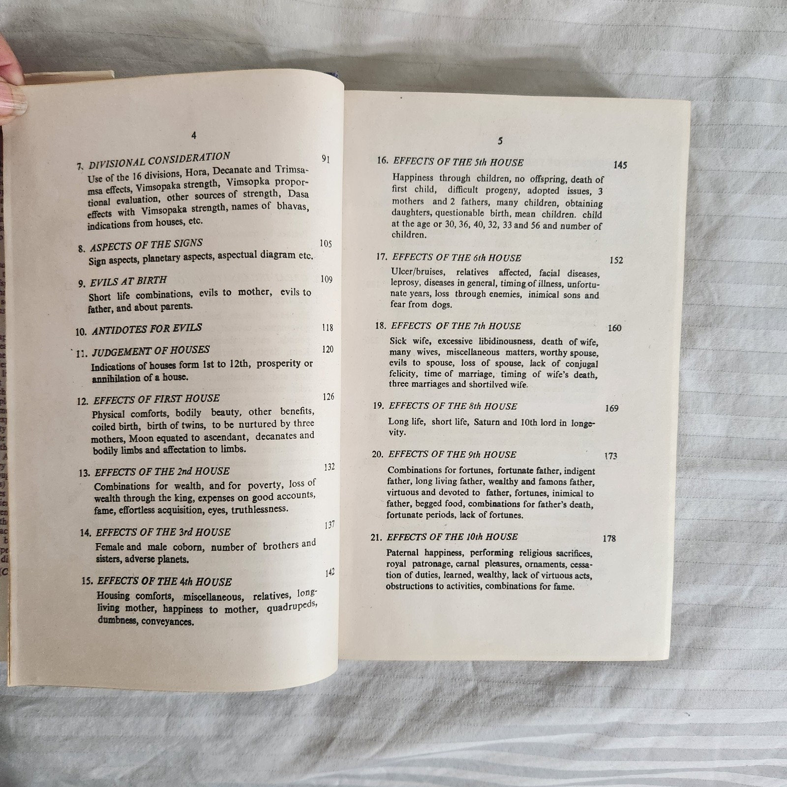 Brihat Parasara Hora Sastra Vol. 1 Hindu Astrology 1990 Hardcover DJ 448 Pages
