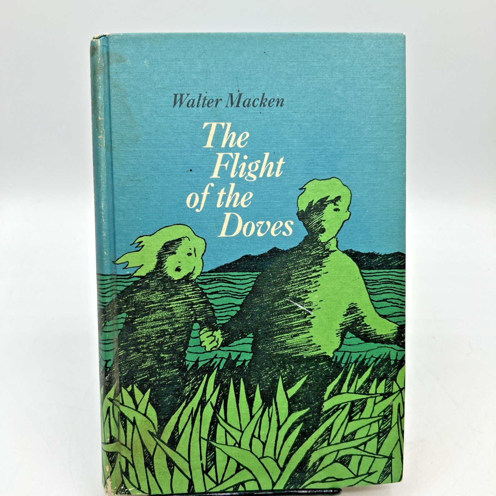 The Flight of the Doves – Walter Macken – HC – 1968 – Macmillan