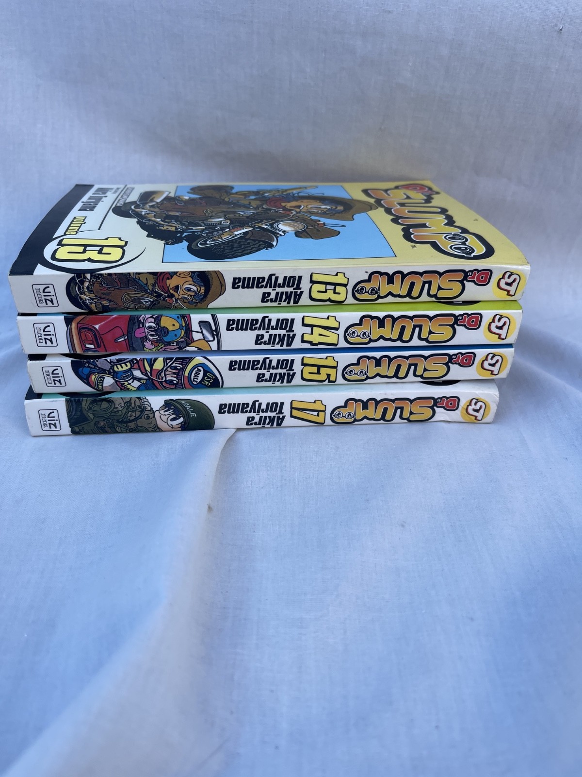 Lot of 4 „Dr Slump“ Akira Toriyama Manga Vol 13, 14, 15, 17 Excellent Condition