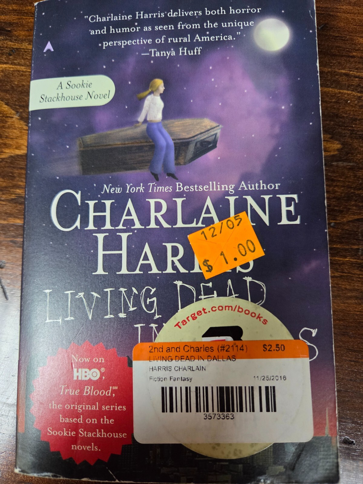 Living Dead in Dallas, Charlaine Harris (Sookie Stackhouse 2) – MM paper GOOD