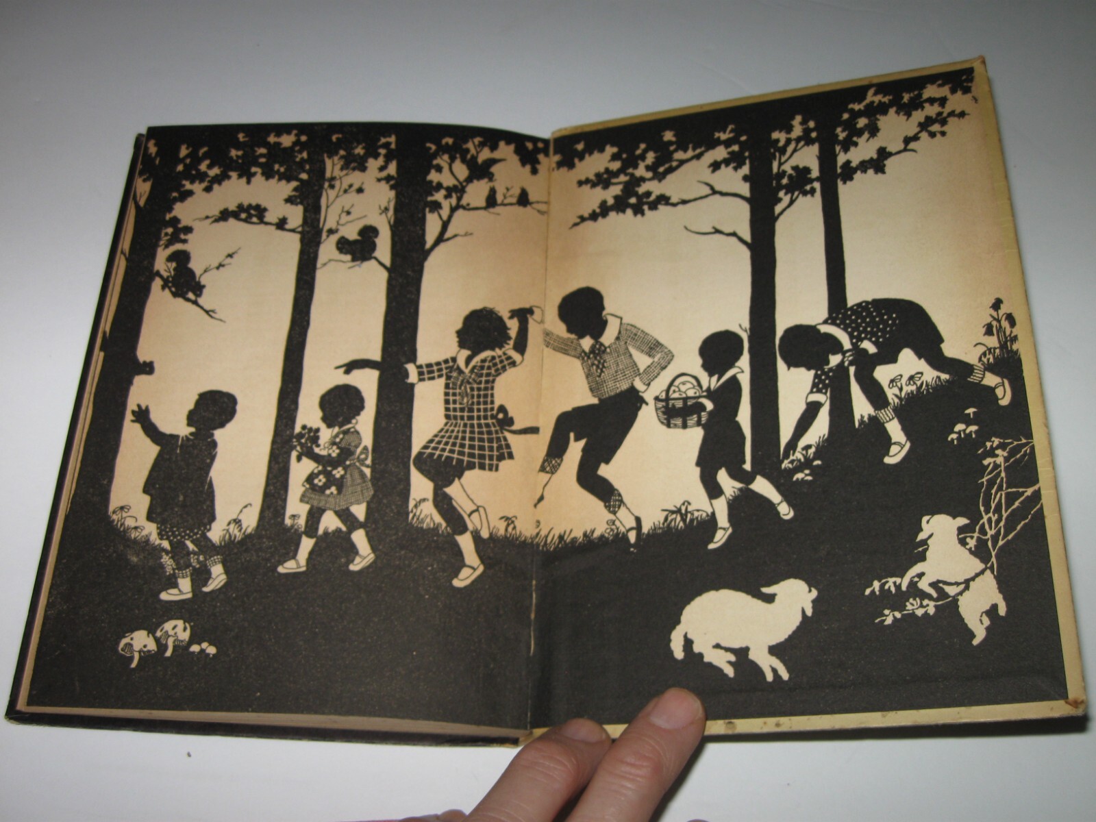 Poems For The Very Young Child 1932 Hardcover Book Illustrated by Mary Ellsworth