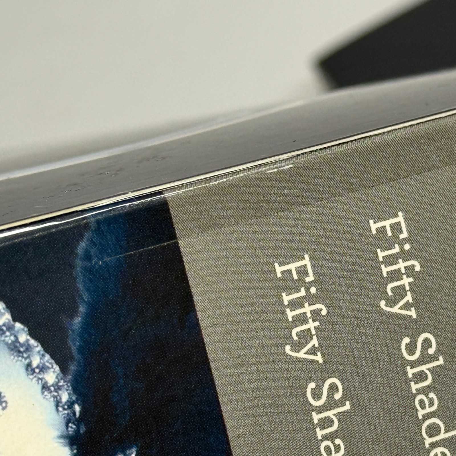 Fifty Shades Grey, Fifty Shades Darker & Fifty Shades Freed – Paperback Boxset
