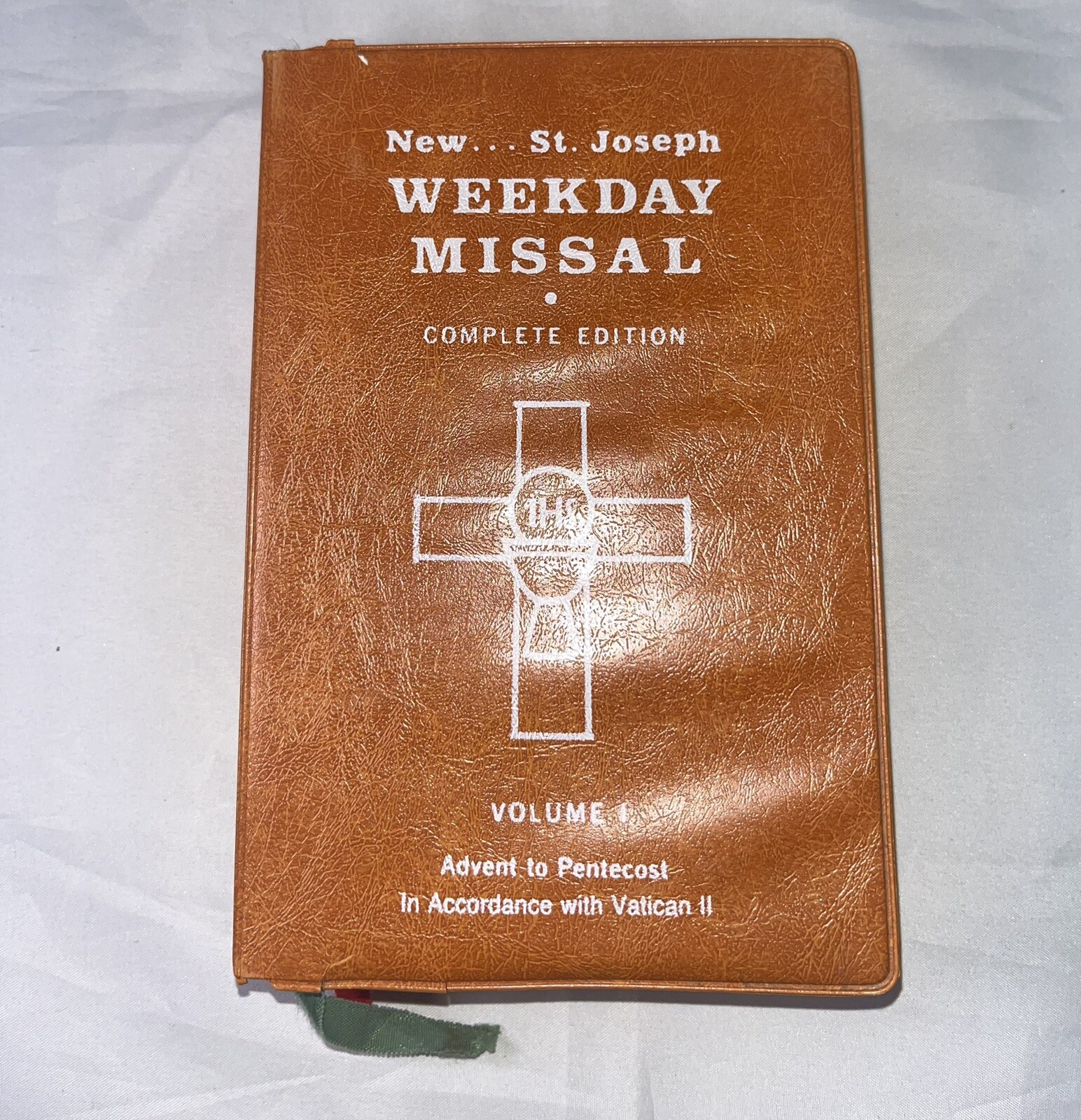 St. Joseph Weekday Missal, Complete Edition, Vol. 1, Advent to Pentecost -⭐