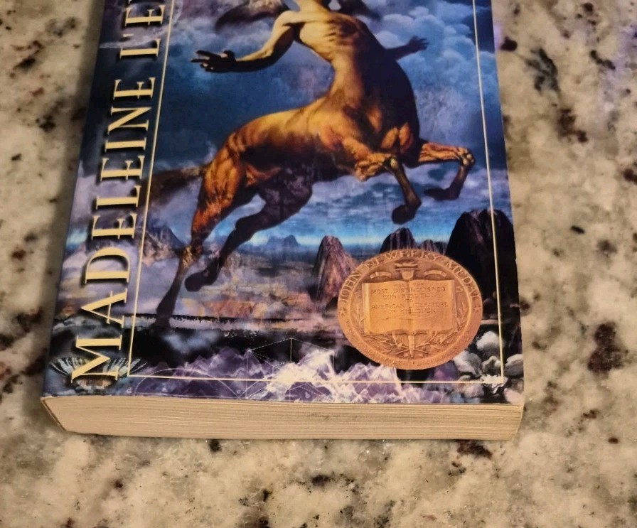 A Wrinkle in Time Paperback by Madeleine L ‚Engle