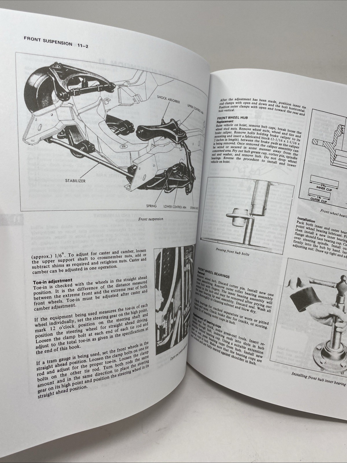 Corvette, 1966-1982 : Shop Manual by Motorbooks (1987, Trade Paperback)