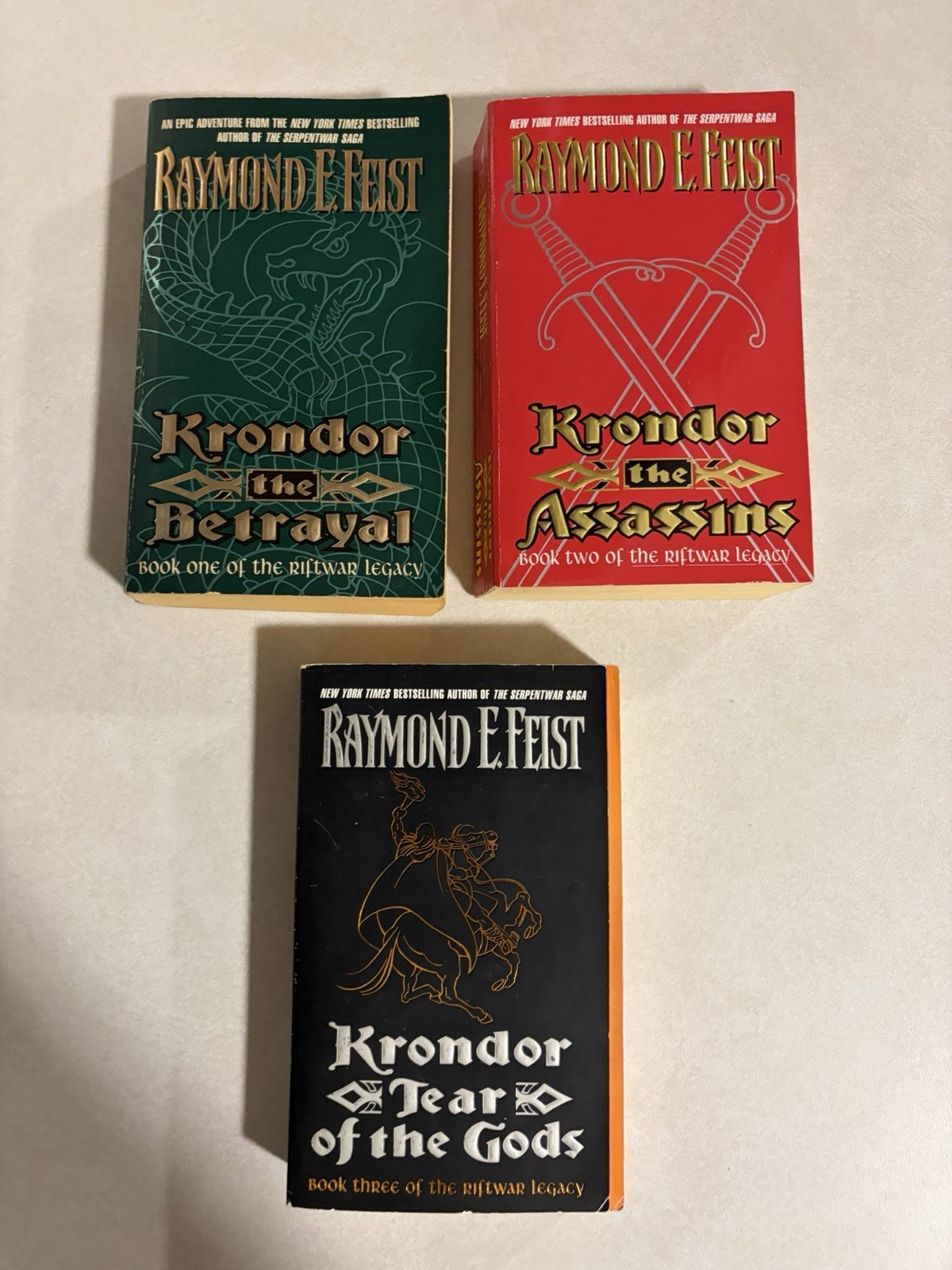 Lot Set Pb Riftwar Legacy of Krondor Trilogy Betrayal Raymond E. Feist Tear Gods