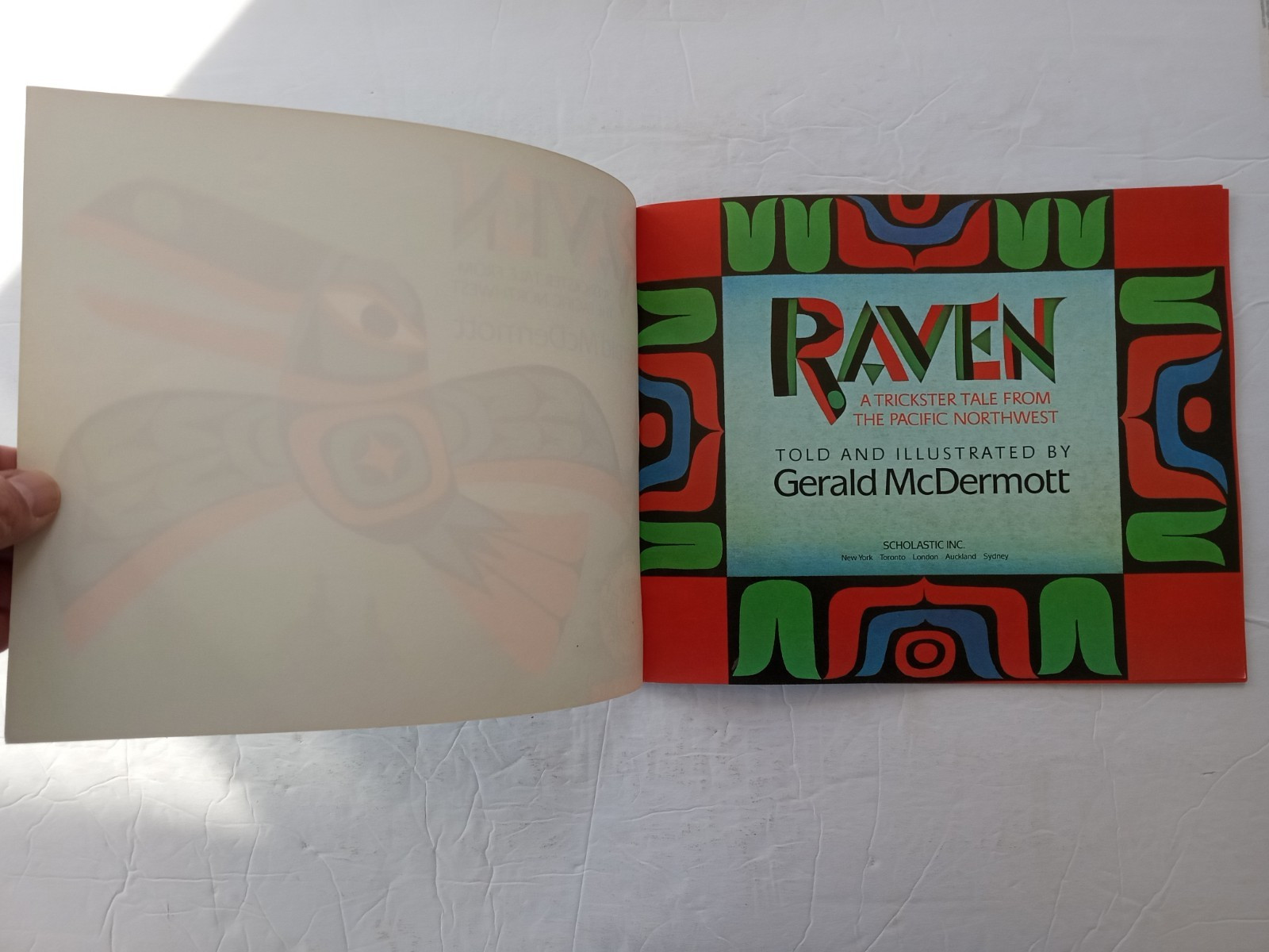 RAVEN A Trickster Tale From The Pacific Northwest Gerald McDermott 1993 PB 1st