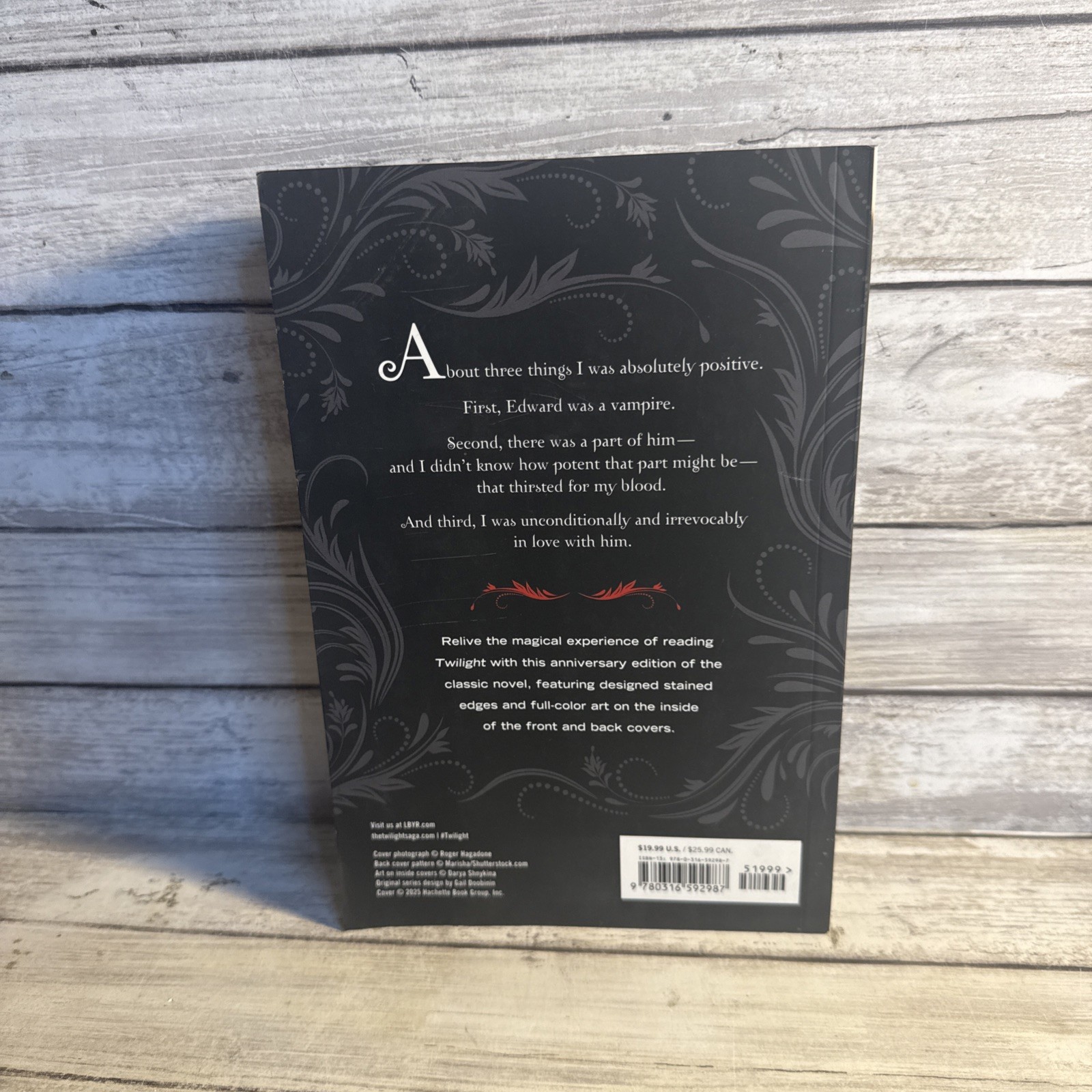 New! Twilight, The Twilight Saga, 20th Anniversary Ed. Paperback Sprayed Edges