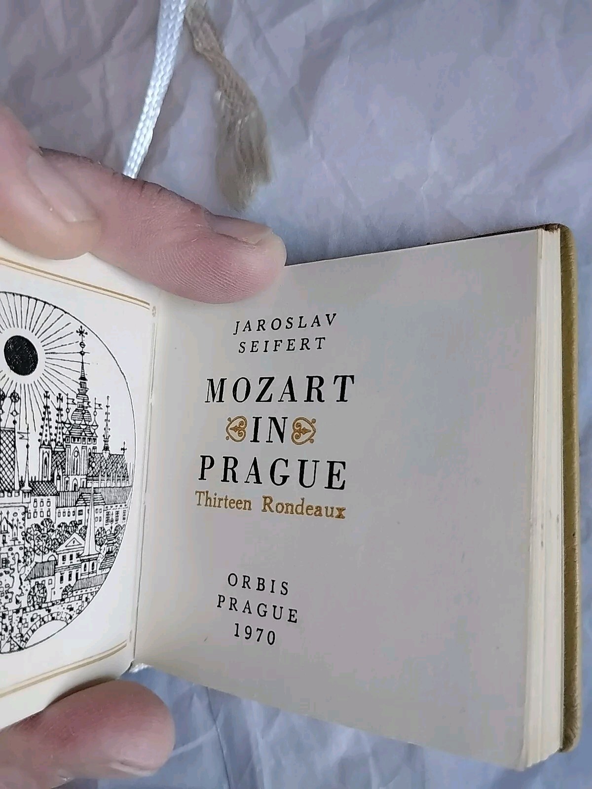 Mozart In Prague 1970 Mini book with Cover VG+ (269)