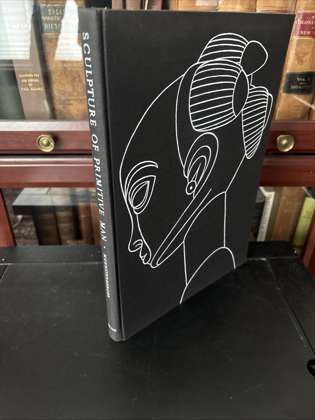 Sculpture of Primitive Man – Abrams hardcover Warner Muensterberger