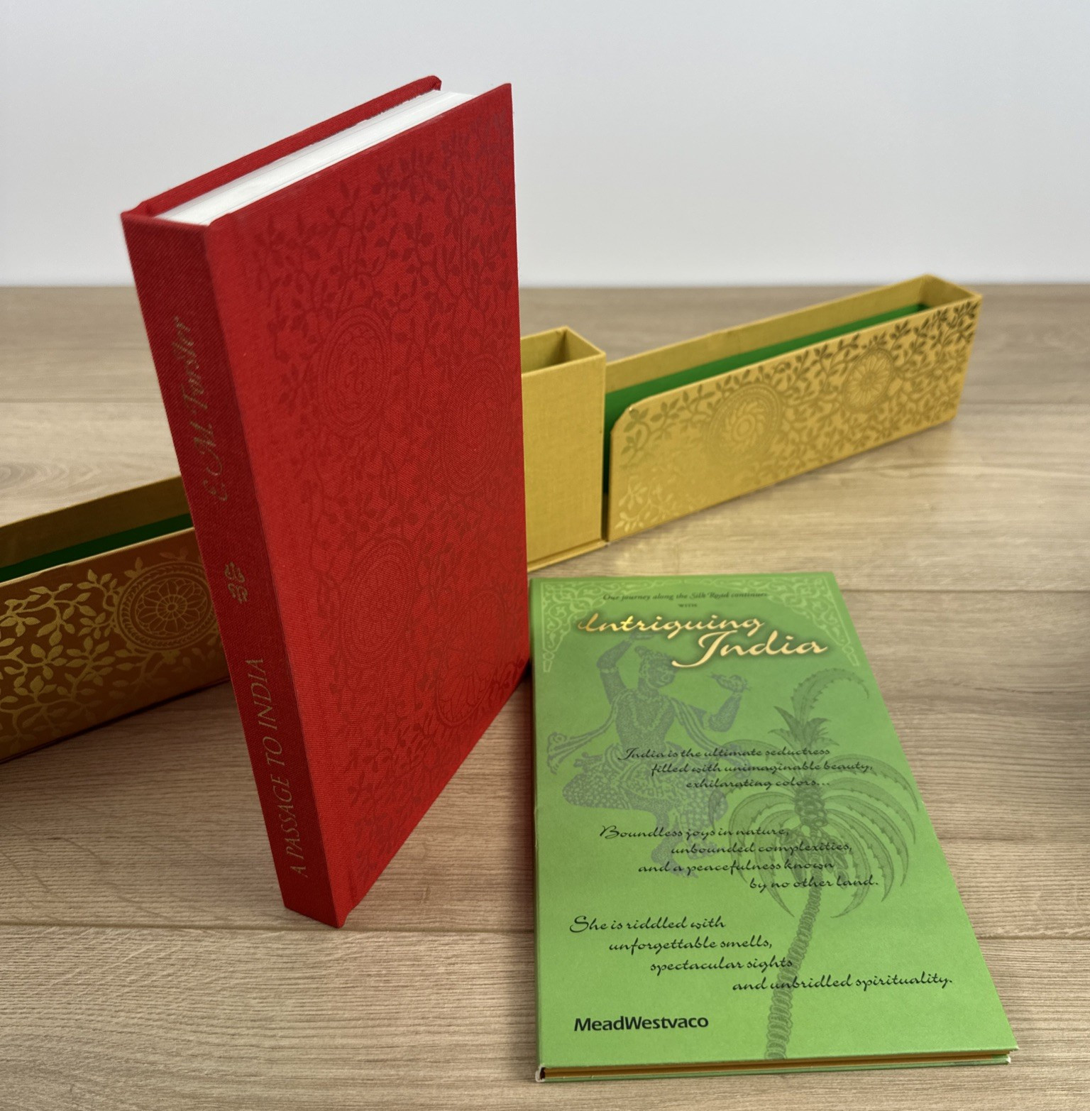 A Passage to India E. M. Forster, 2006, MeadWestvaco, + 2 CD Set Like New