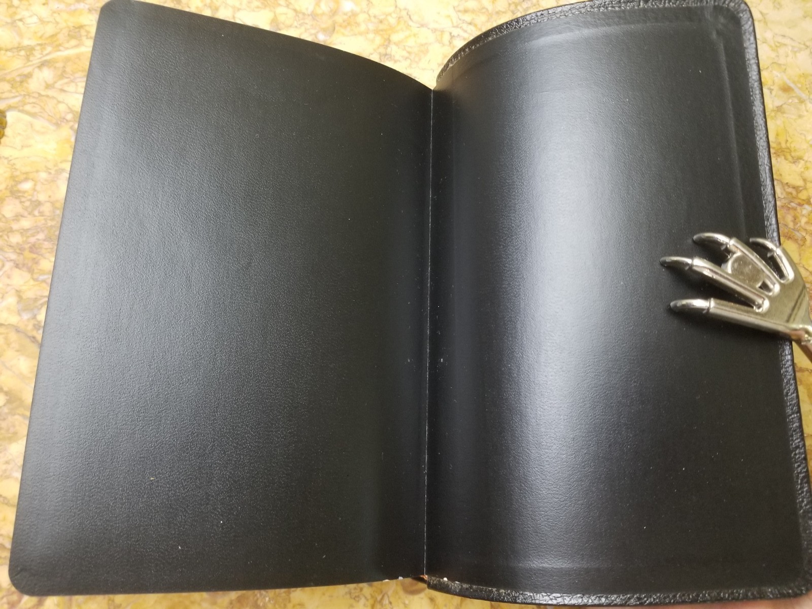 Nelson 196 NKJV New Testament Bible Genuine Leather OPAQUE PAPER LIKE NEW L@@K🌟