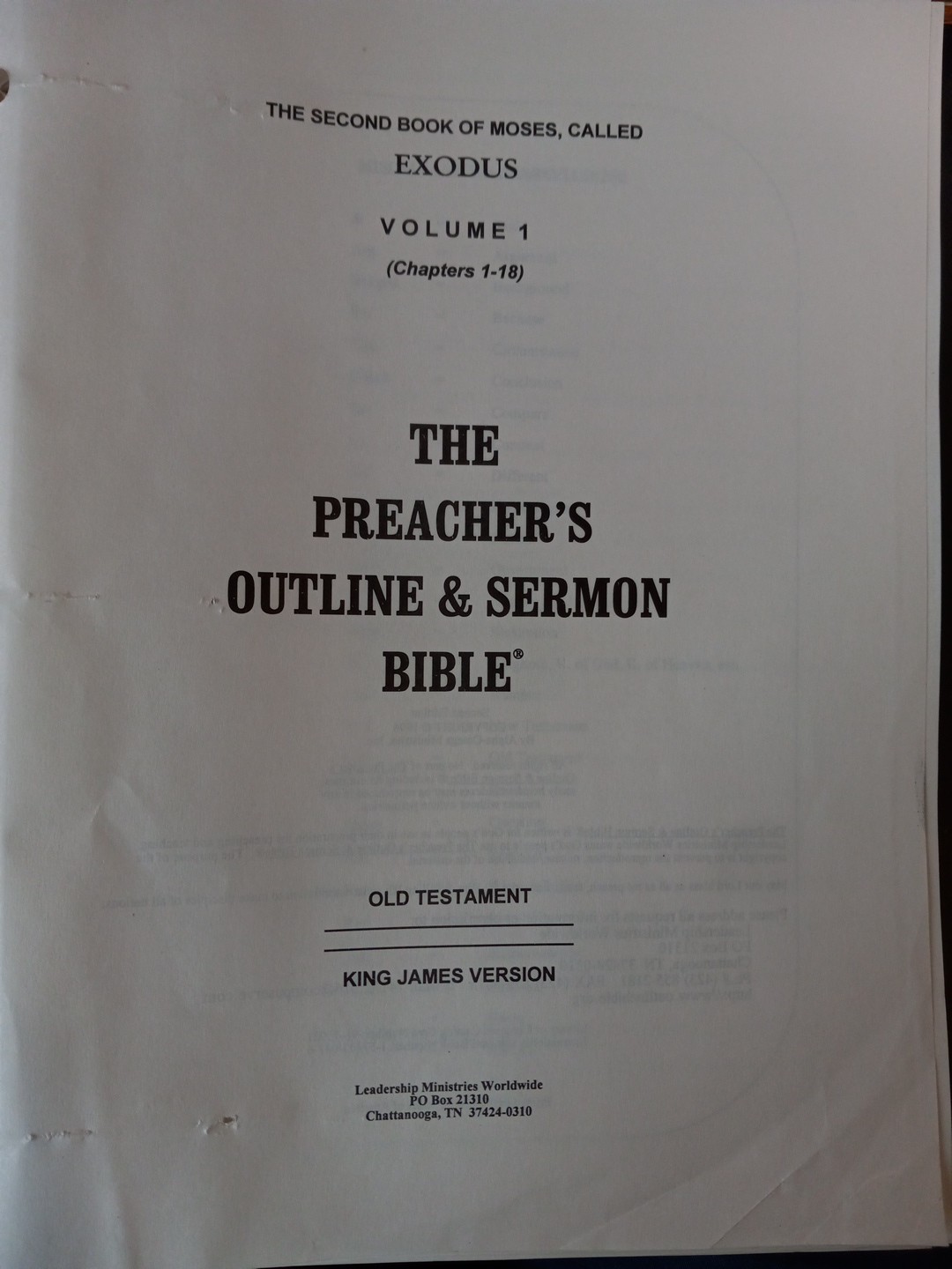 The Preacher’s Outline & Sermon Bible KJV 3-Ring Binder Pick One