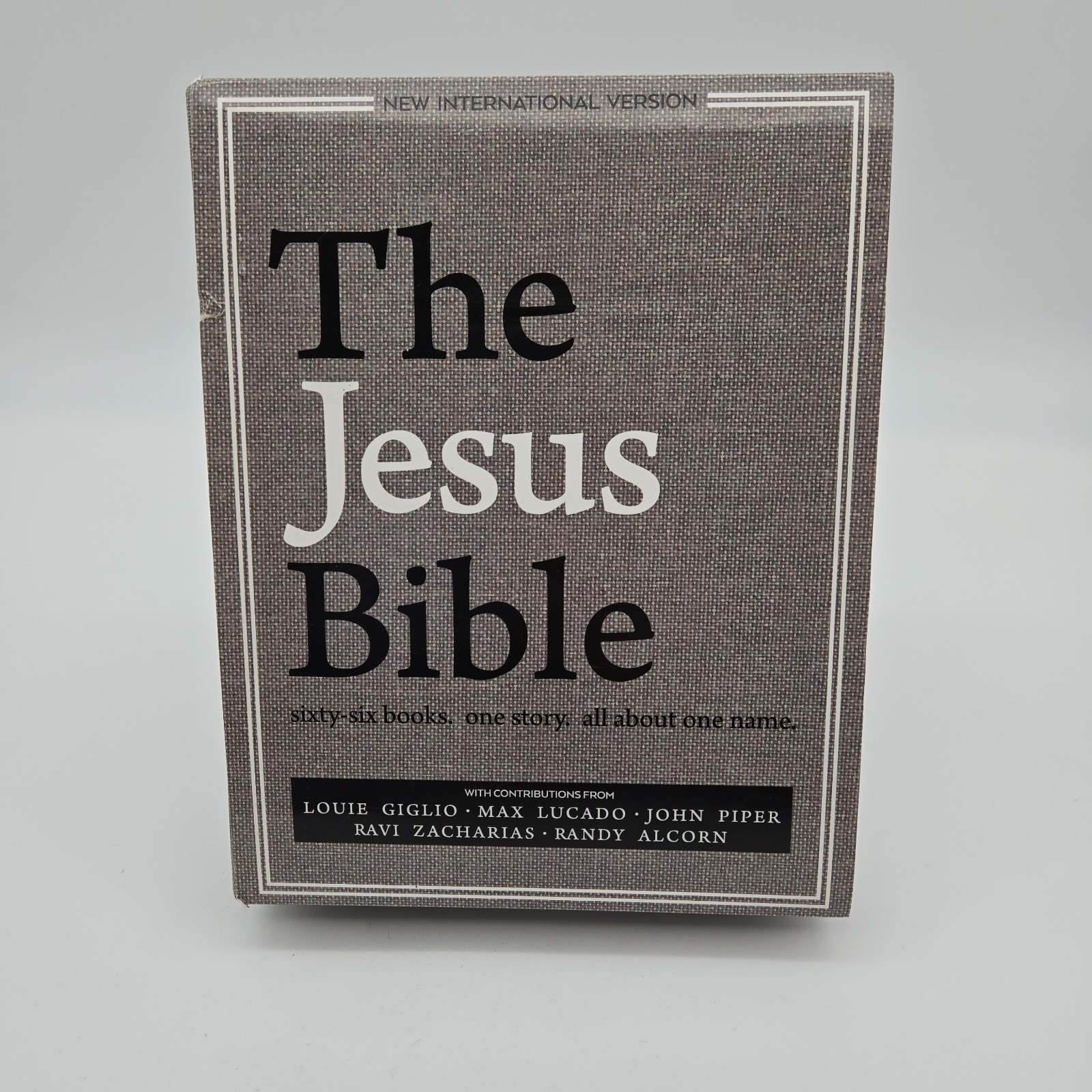 The Jesus Bible by Louie Giglio (2017, Hardcover) Gray Cloth Cover