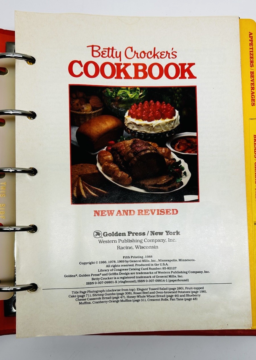 Betty Crocker’s COOKBOOK 5th Printing 1988 HC Ringbound Edition Golden Press