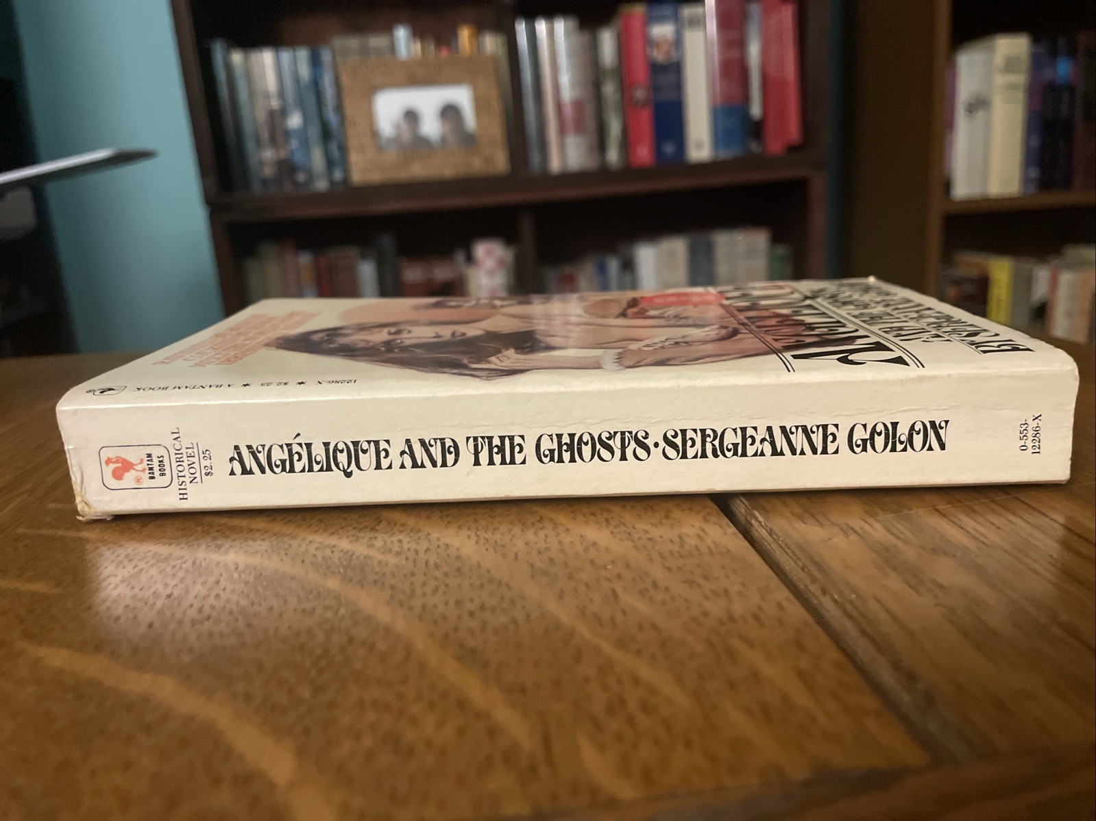 Sergeanne Golon: Angelique And The Ghosts Pbk Bantam 1979 1st Print VG